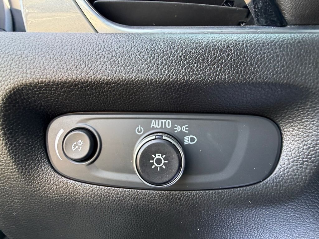 2023 Chevrolet Traverse Leather photo 26