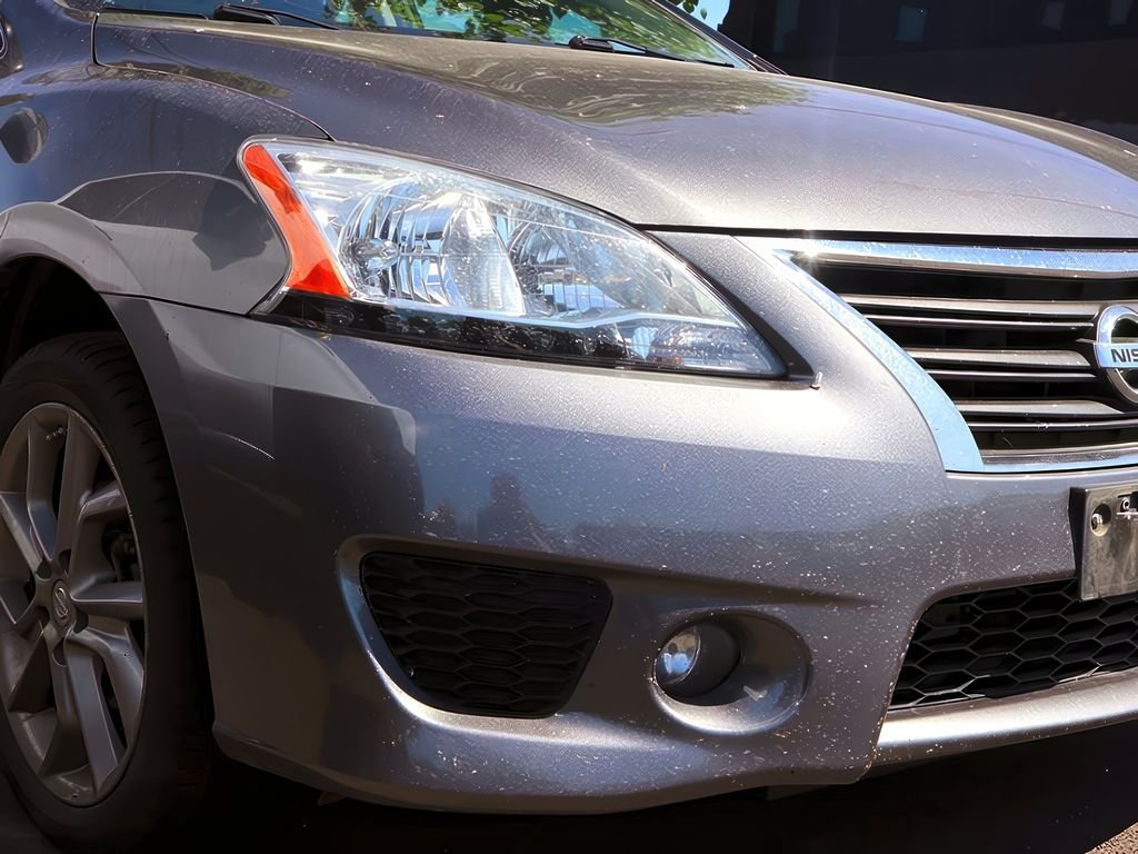 2015 Nissan Sentra SR photo 2