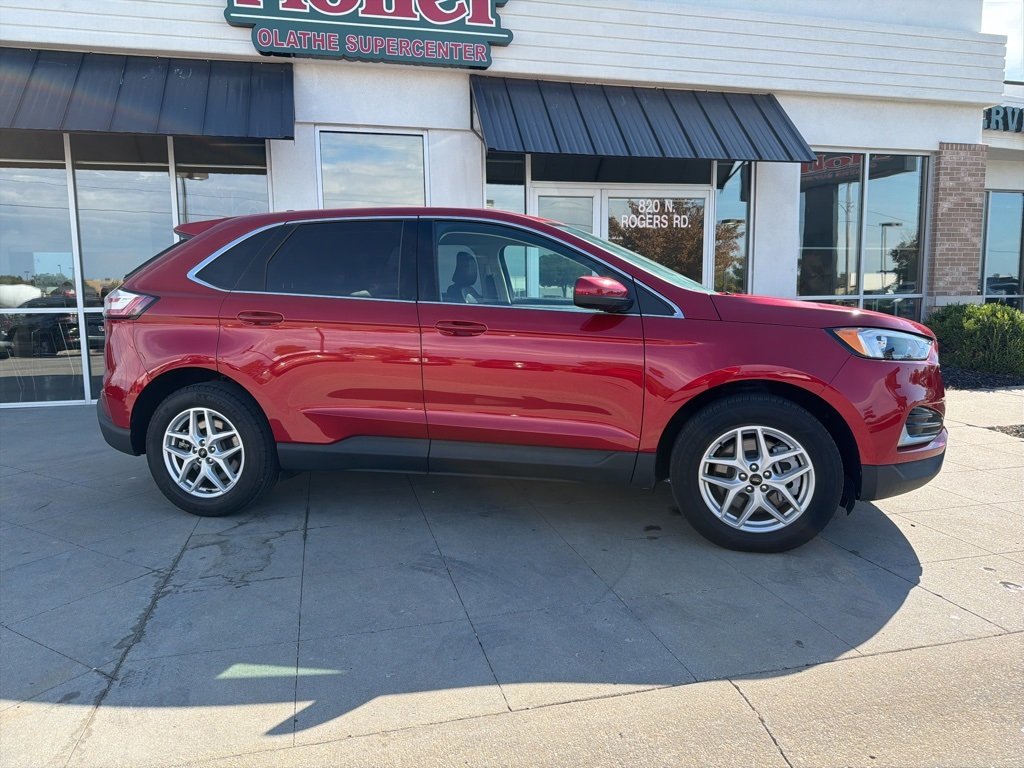 2024 Ford Edge SEL photo 4