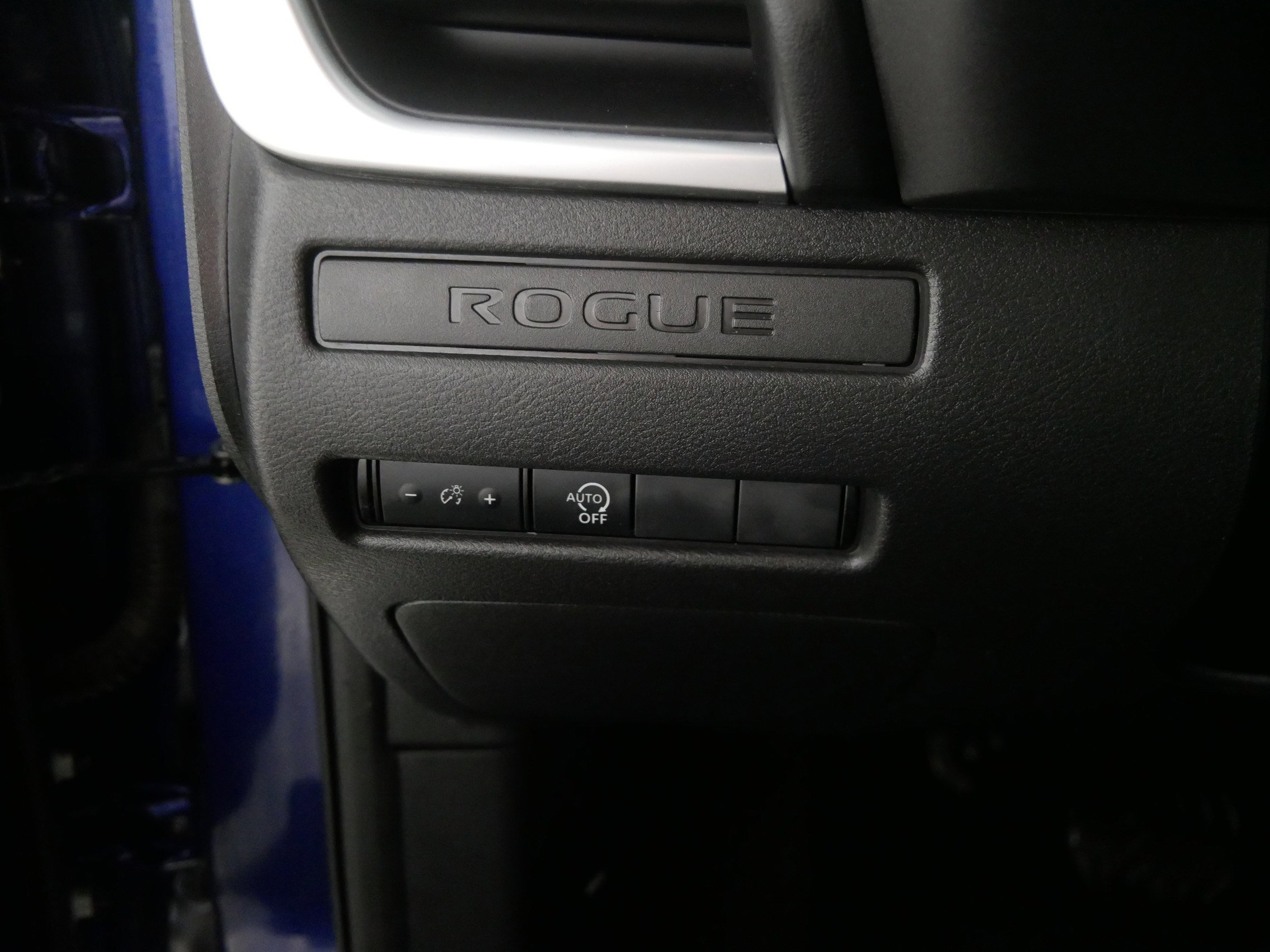 2023 Nissan Rogue S photo 26