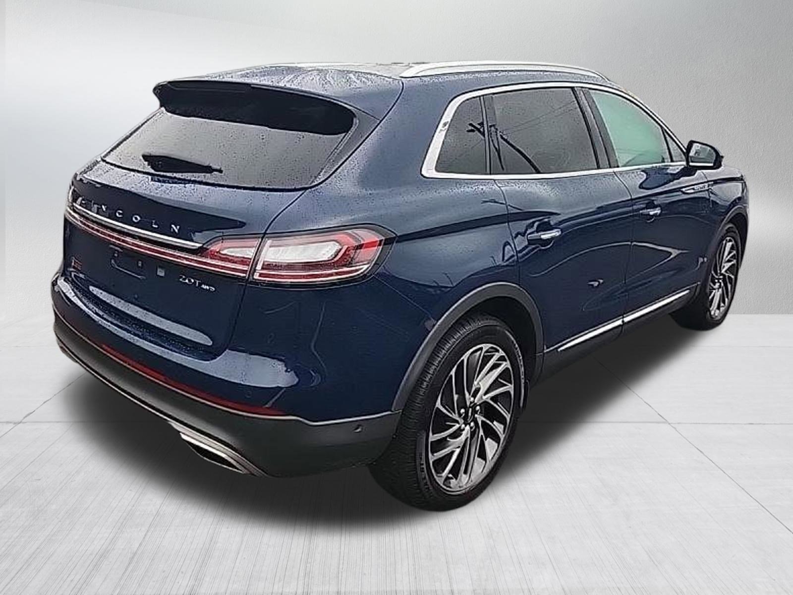 2019 Lincoln Nautilus Reserve photo 4
