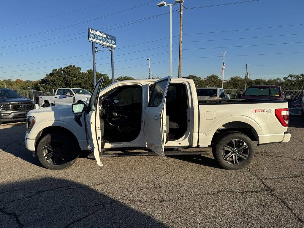 2023 Ford F-150 Lariat photo 3