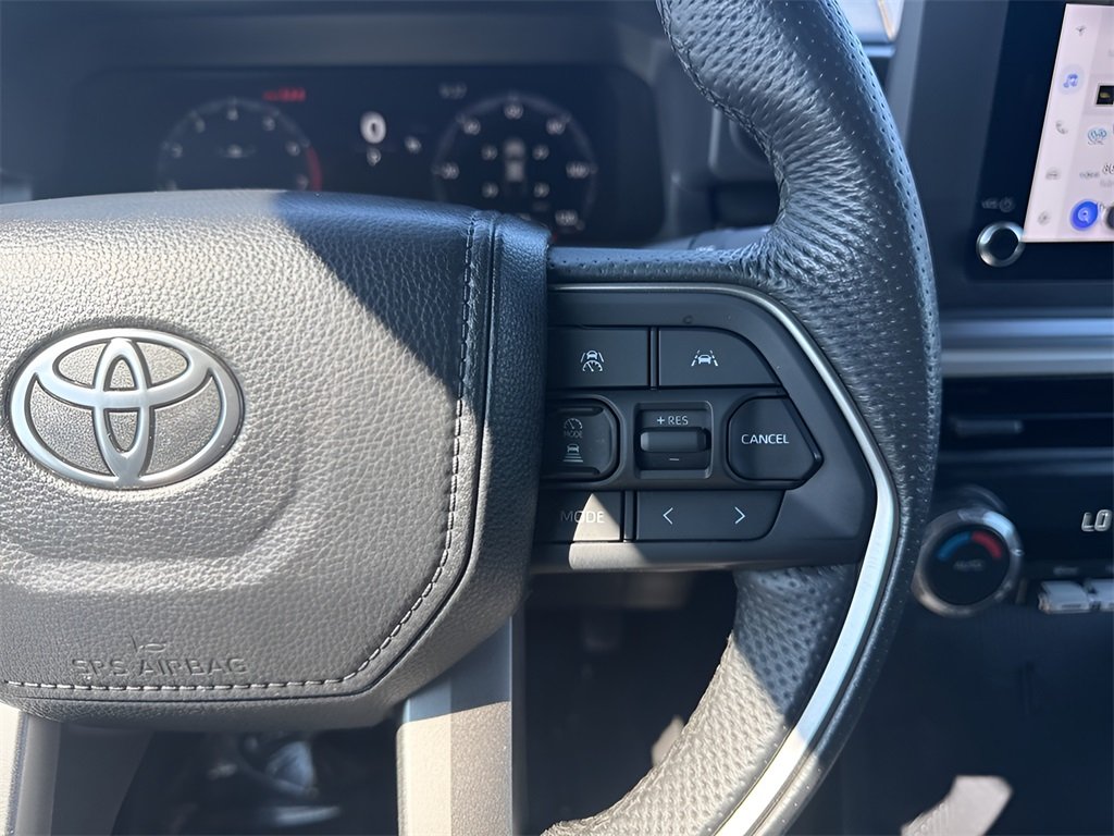 2025 Toyota Tacoma TRD Off-Road photo 13