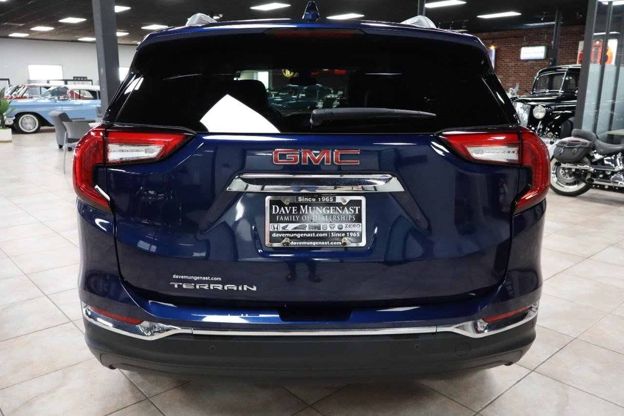 2022 Gmc Terrain SLT photo 4