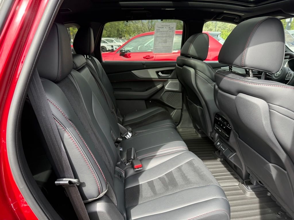 2025 Acura MDX A-Spec SH-AWD photo 19
