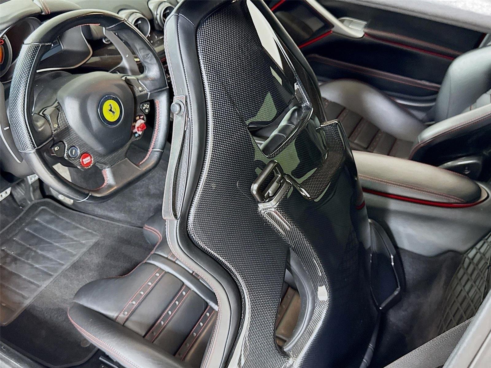 2014 Ferrari F12 Berlinetta Berlinetta photo 20