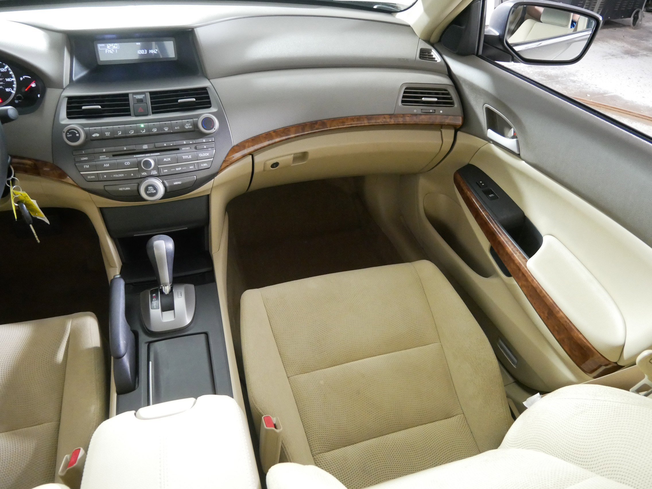 2009 Honda Accord EX photo 11