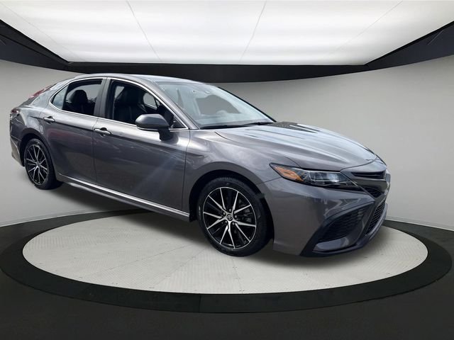2023 Toyota Camry SE photo 2