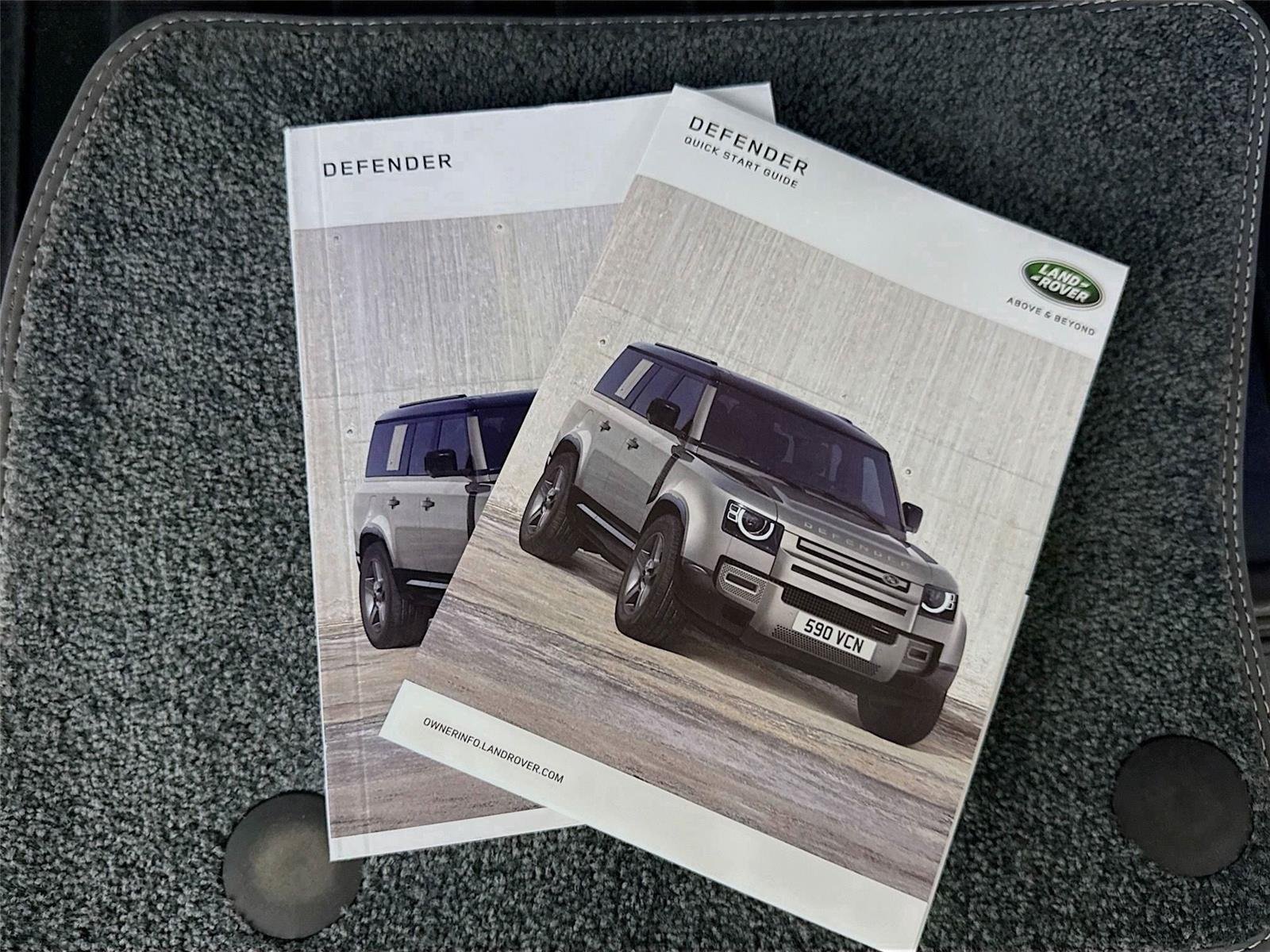 2024 Land Rover Defender X-Dynamic SE photo 33