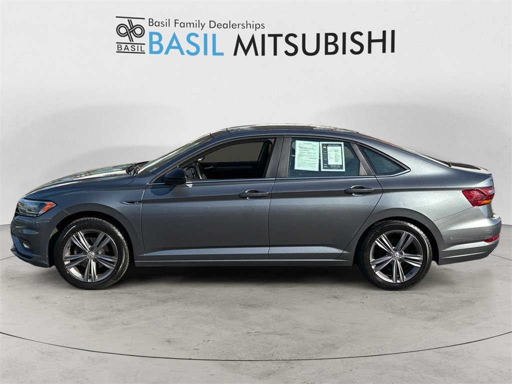 2019 Volkswagen Jetta R-Line photo 2