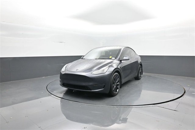 2024 Tesla Model Y Long Range photo 3