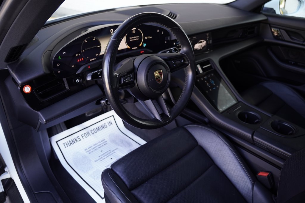 2021 Porsche Taycan Base photo 2