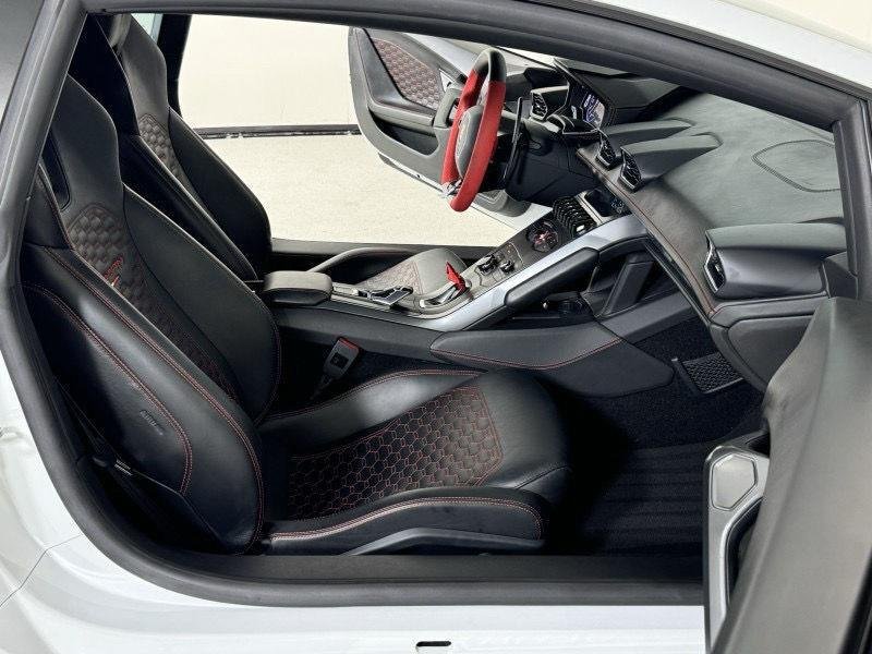 2019 Lamborghini Huracan photo 39