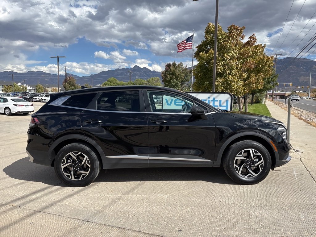 2024 Kia Sportage LX photo 4