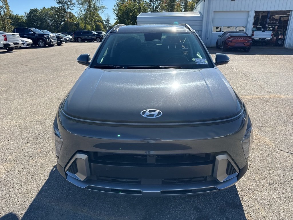 2024 Hyundai Kona Limited photo 4