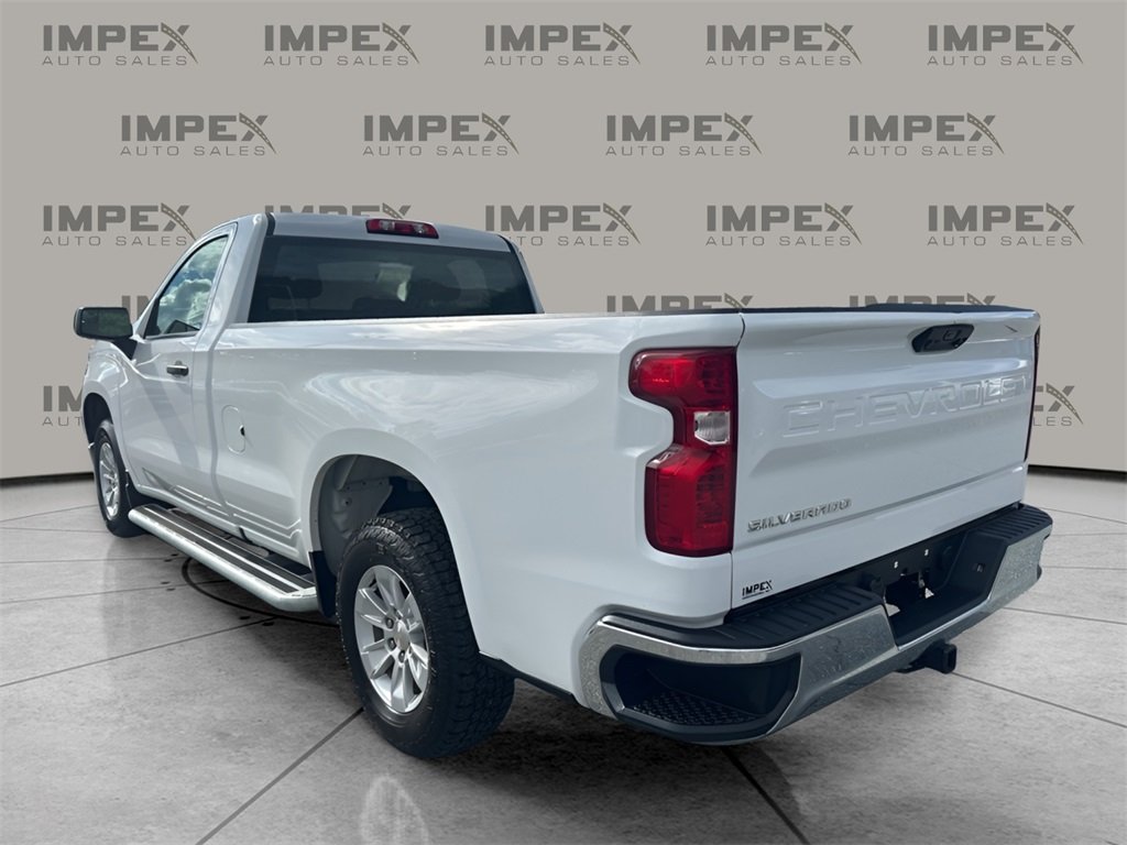 2024 Chevrolet Silverado 1500 photo 3