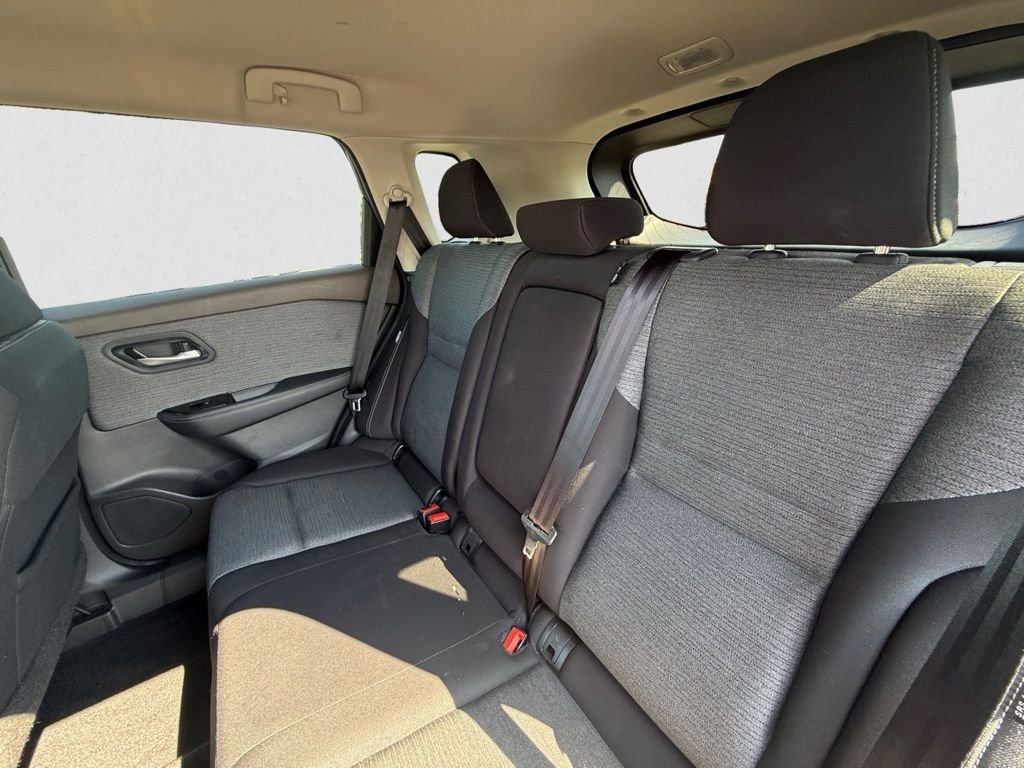 2023 Nissan Rogue SV photo 15
