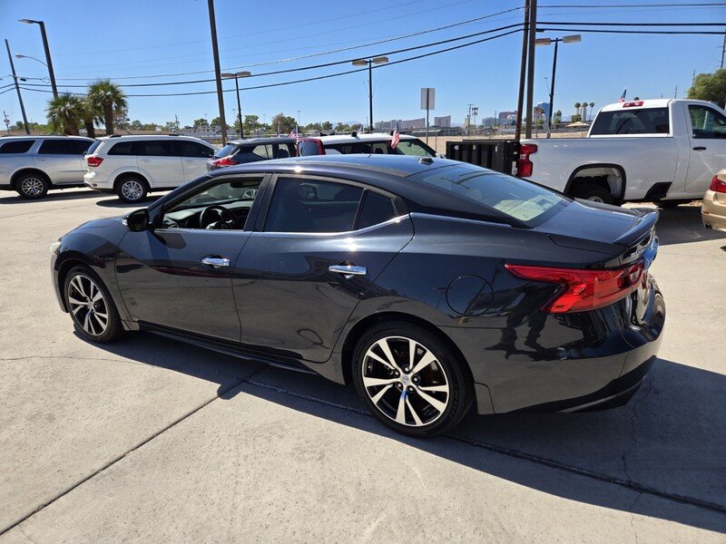 2016 Nissan Maxima Platinum photo 3