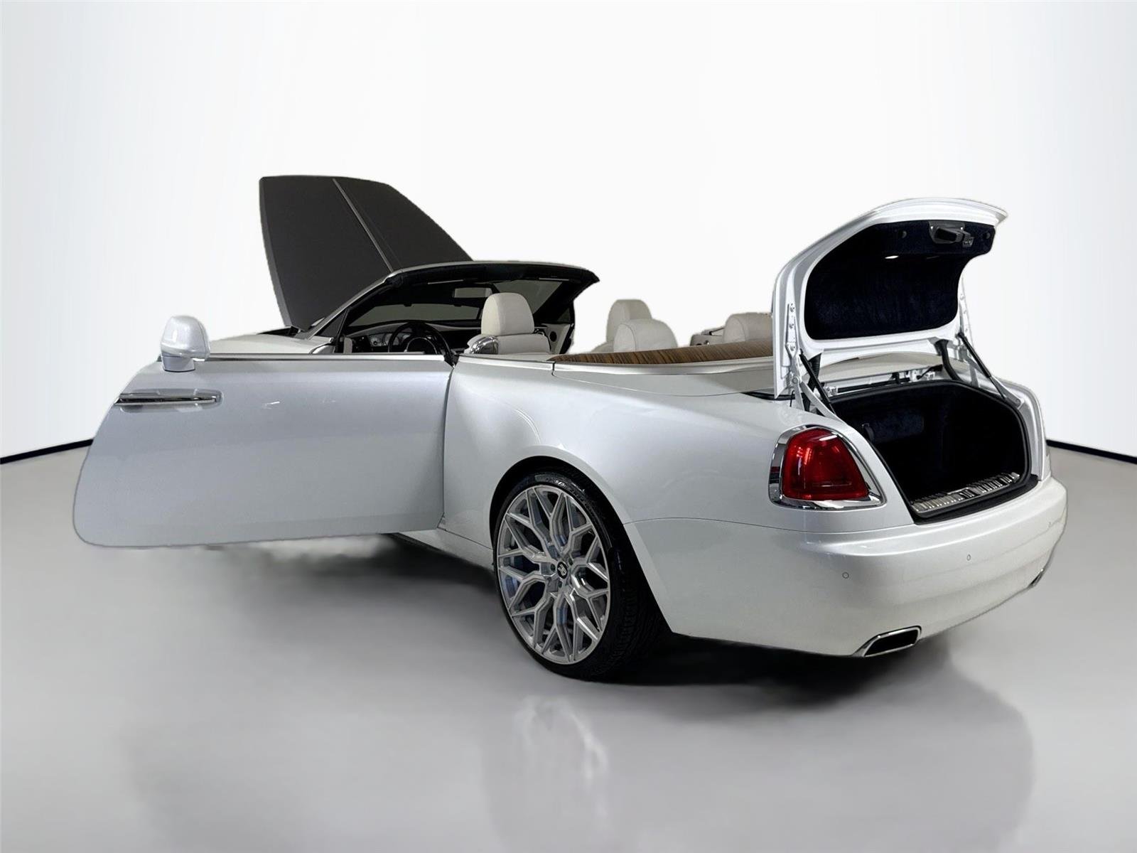 2016 Rolls Royce Dawn RR6 photo 38