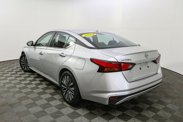 2024 Nissan Altima 2.5 SV photo 5