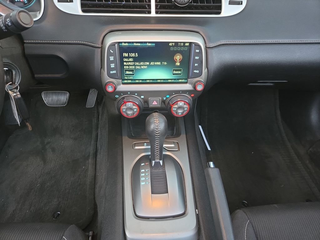 2015 Chevrolet Camaro 1LT photo 14