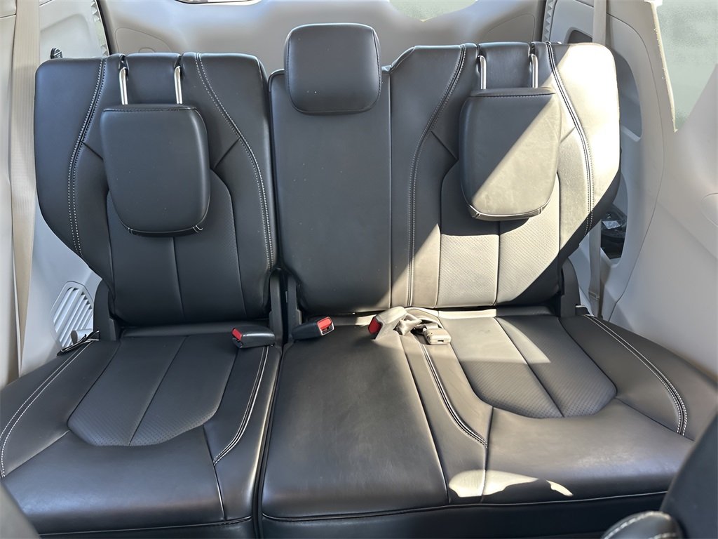 2024 Chrysler Pacifica Touring L photo 13