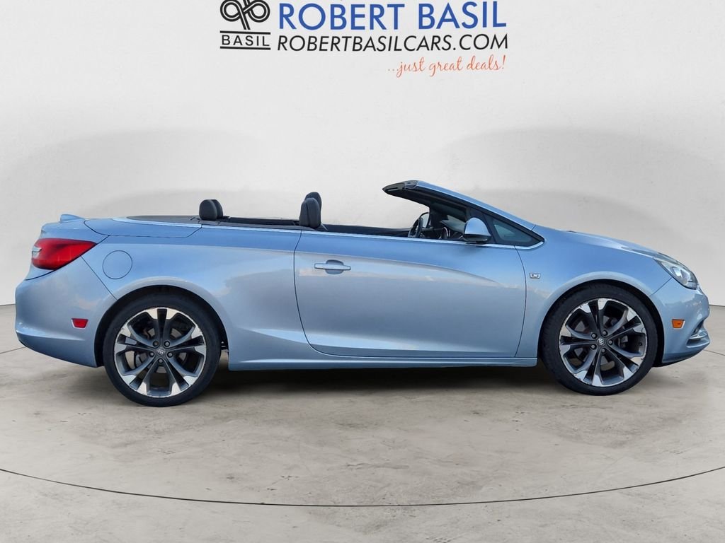2018 Buick Cascada Premium photo 6
