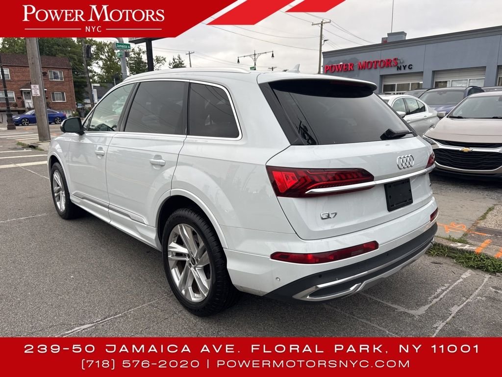 2023 Audi Q7 55 Premium Plus photo 3
