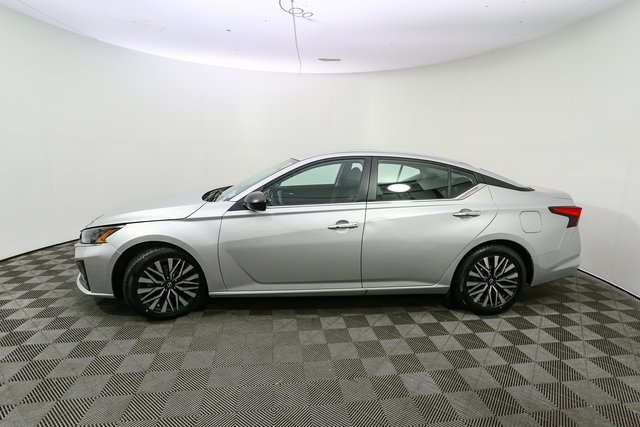2024 Nissan Altima 2.5 SV photo 4