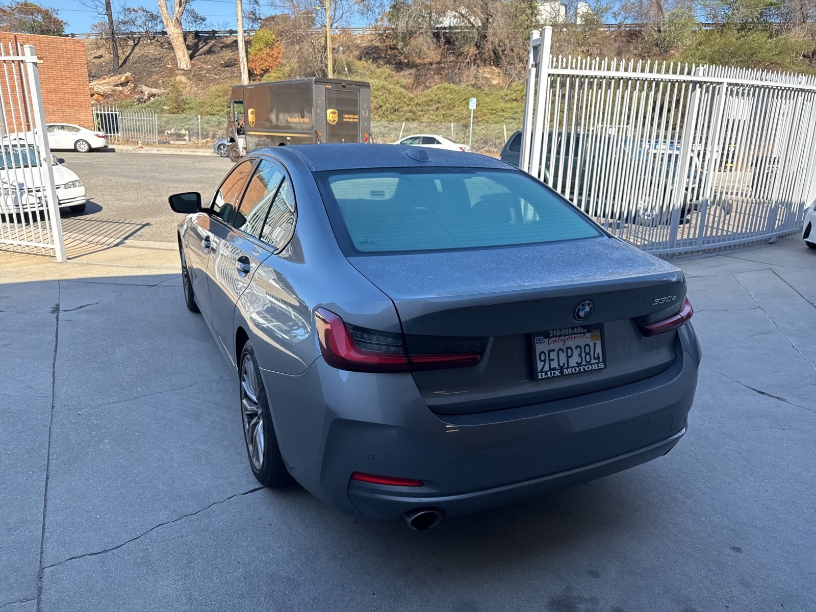 2023 Bmw 330e photo 2