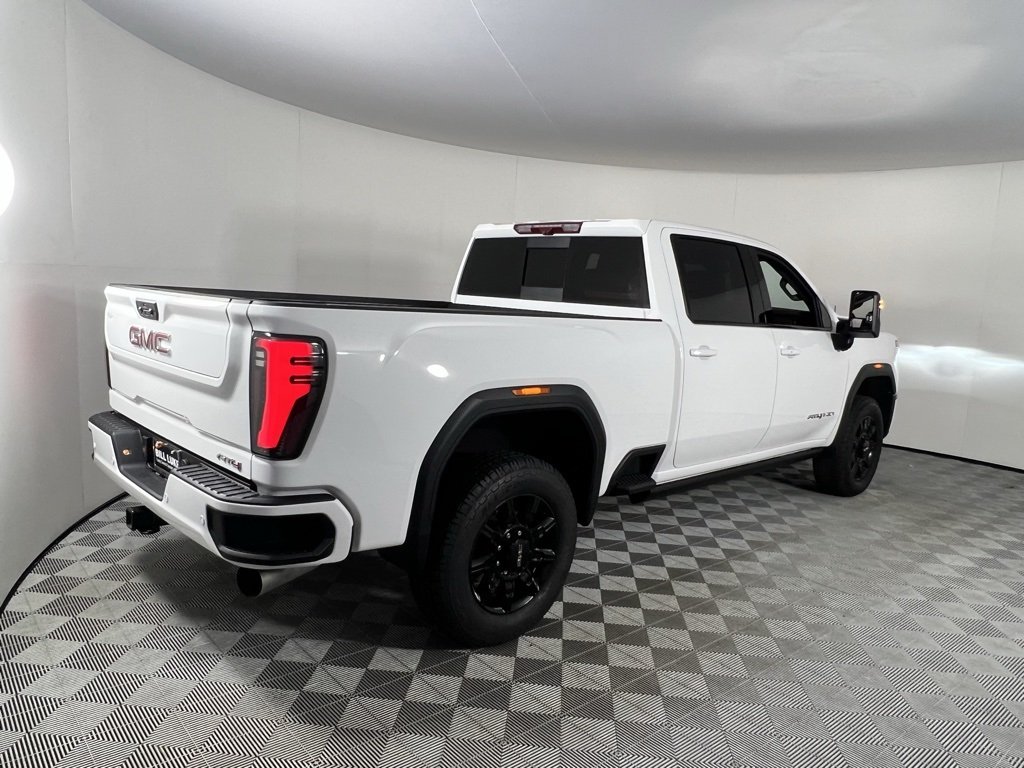 2024 Gmc Sierra HD AT4 photo 2
