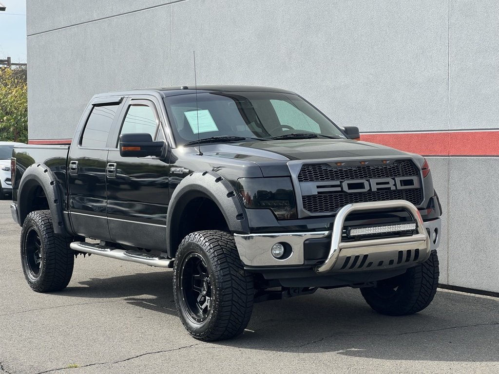 2011 Ford F-150 XLT photo 2