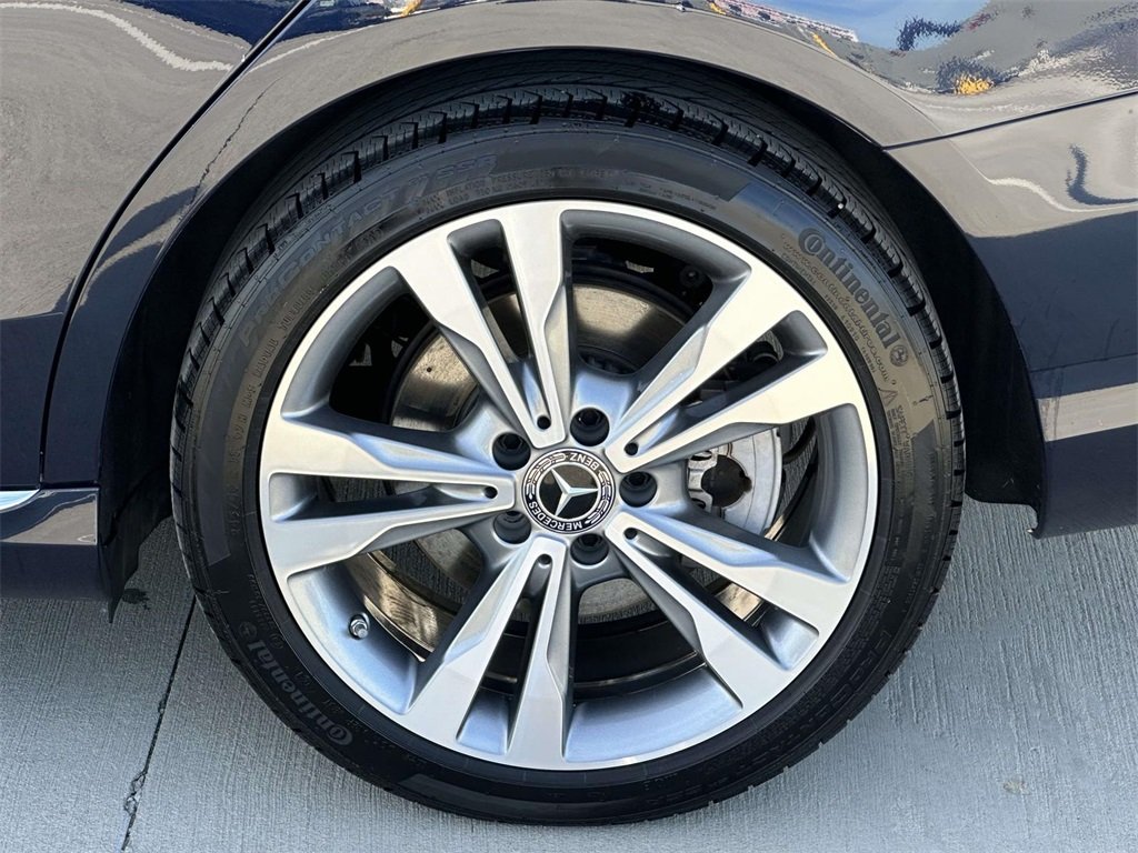 2019 Mercedes Benz C 300 photo 12