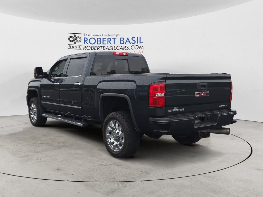 2019 Gmc Sierra HD Denali photo 3