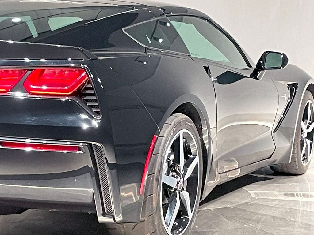 2015 Chevrolet Corvette Stingray 2LT photo 27