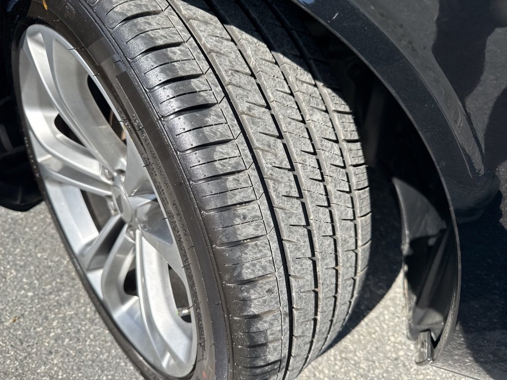 2018 Dodge Challenger R/T photo 26