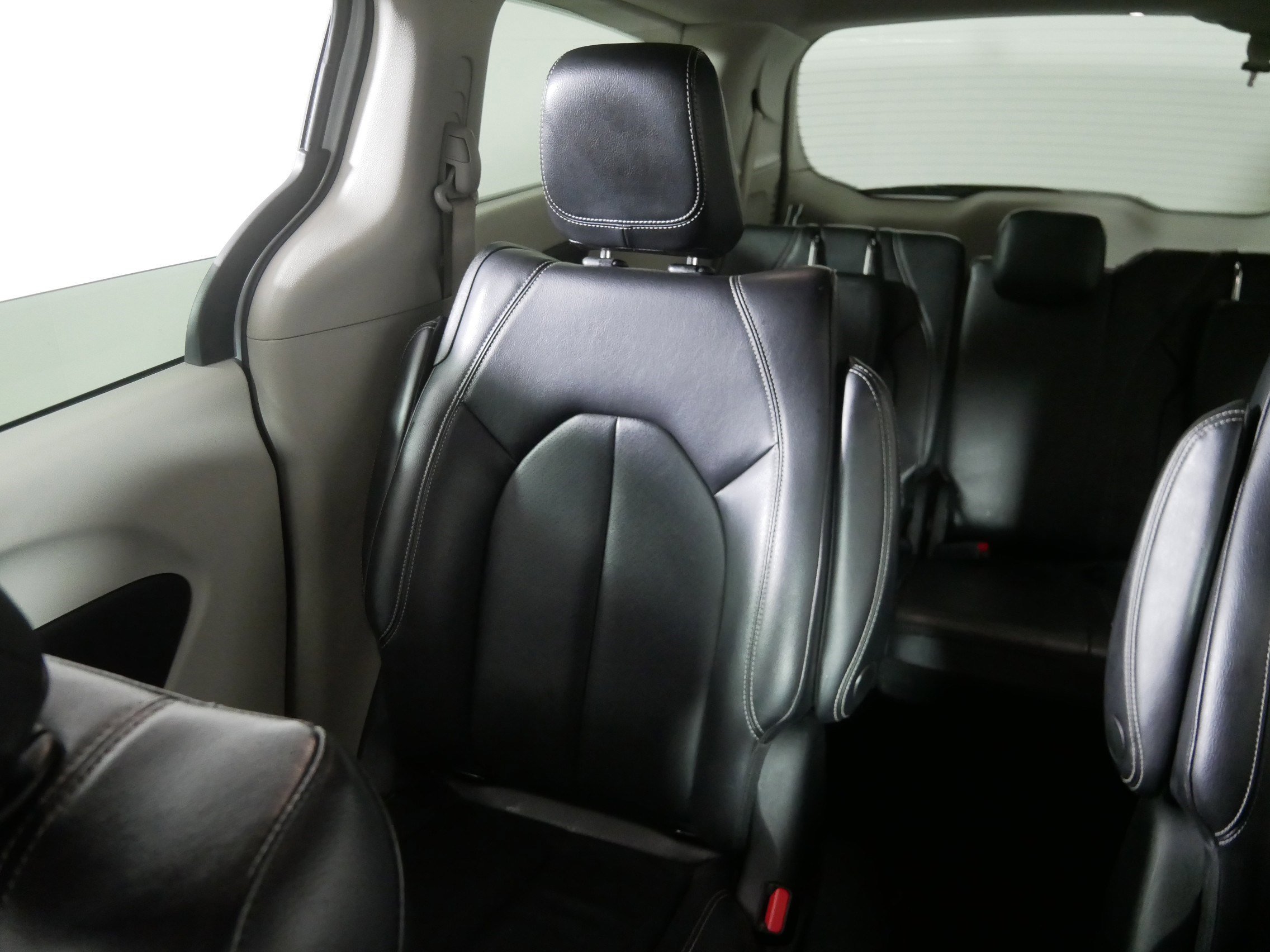 2022 Chrysler Pacifica Hybrid Touring L photo 12