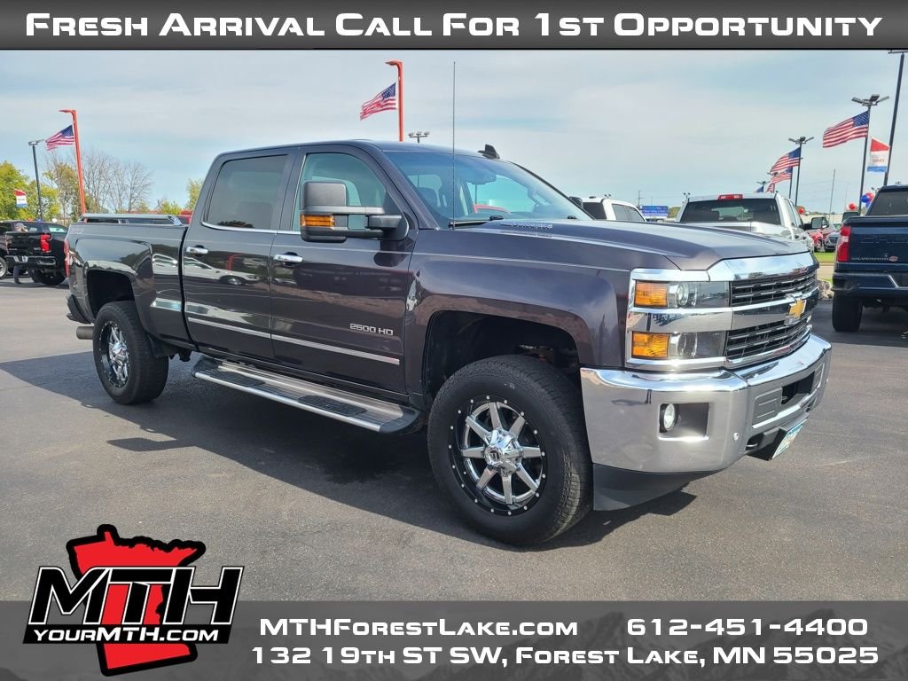 2016 Chevrolet Silverado 2500HD LTZ photo 2