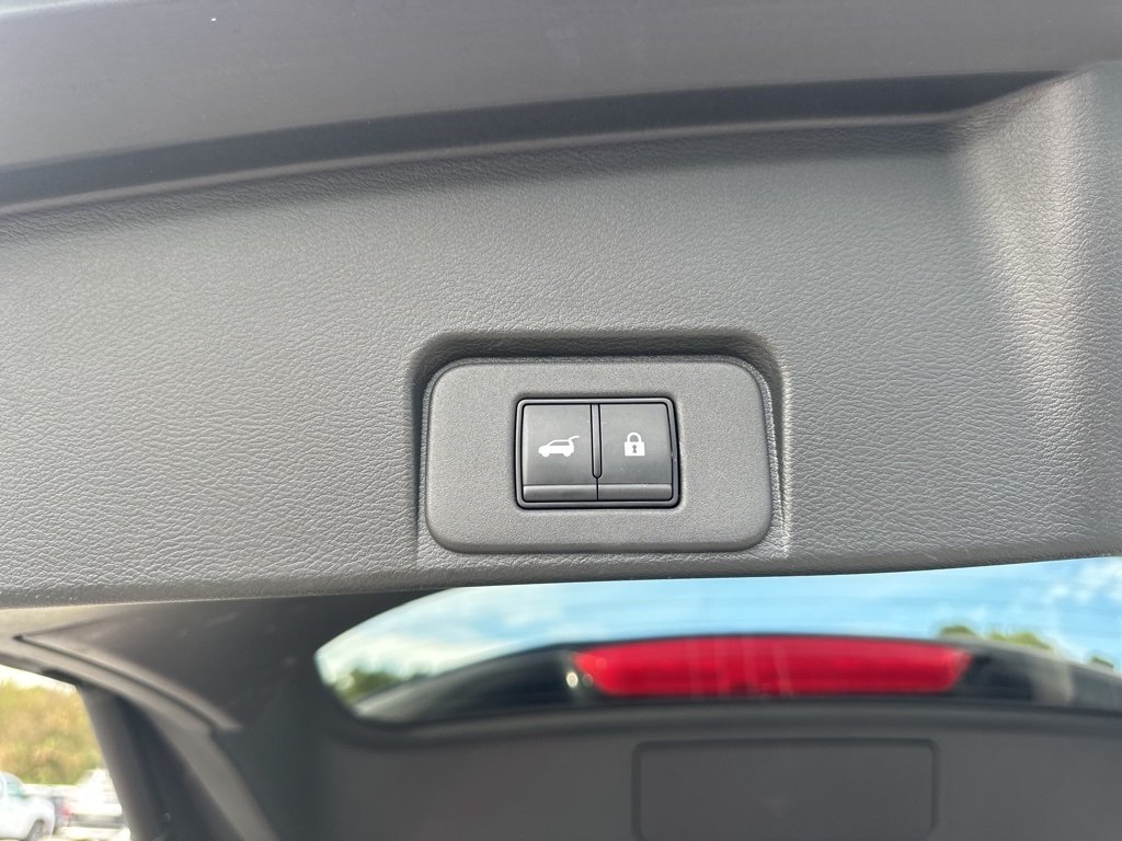 2024 Nissan Rogue SV photo 26