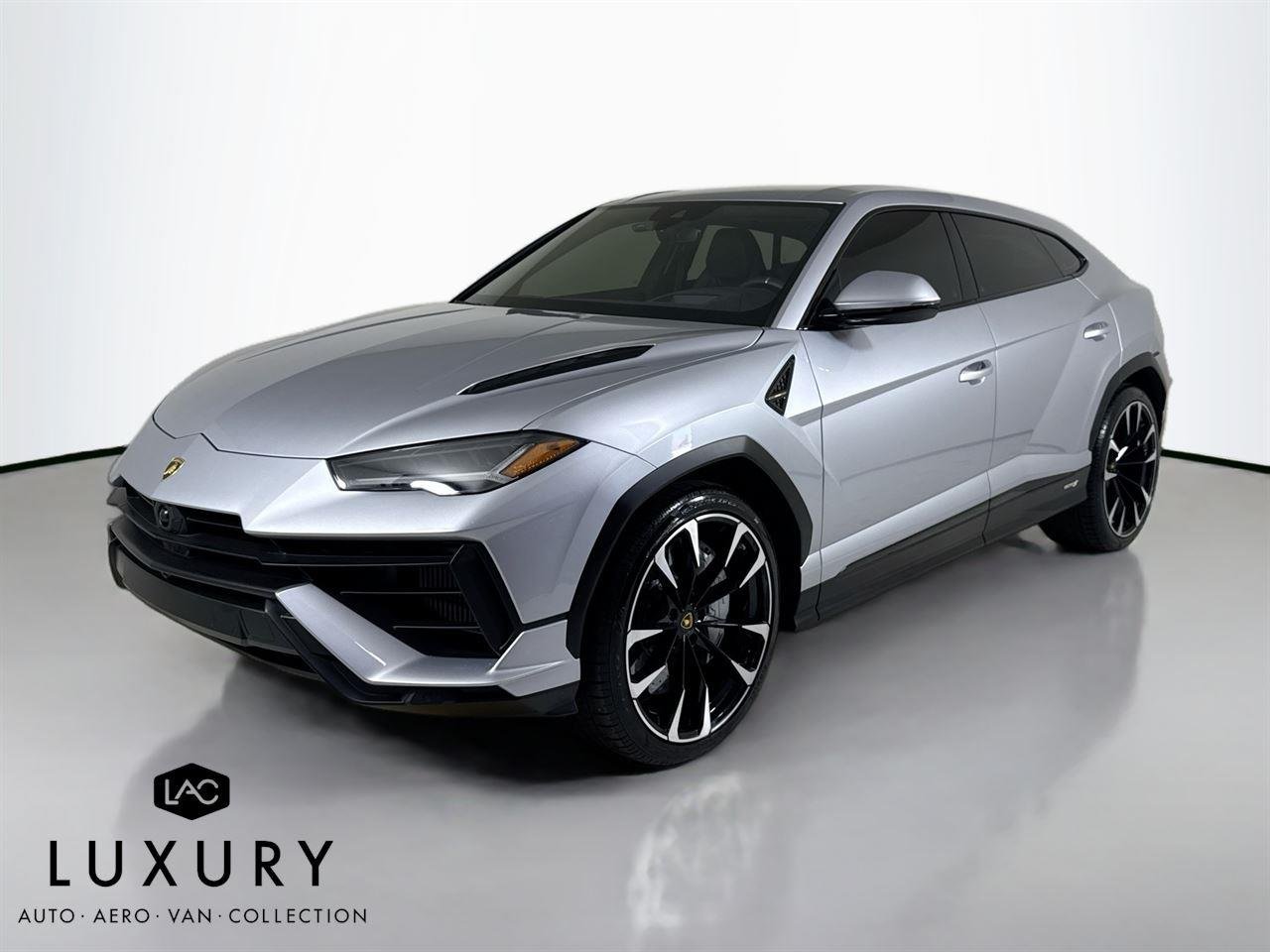 2024 Lamborghini Urus S photo 8
