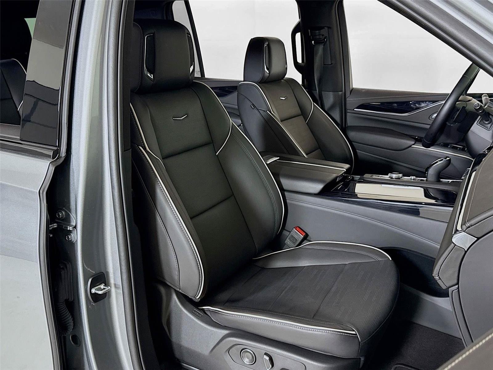 2024 Cadillac Escalade ESV Sport photo 29