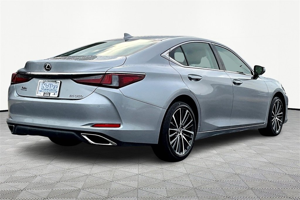 2023 Lexus ES 350 photo 2