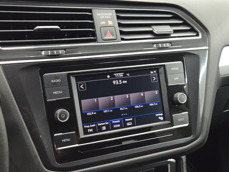 2021 Volkswagen Tiguan S photo 17