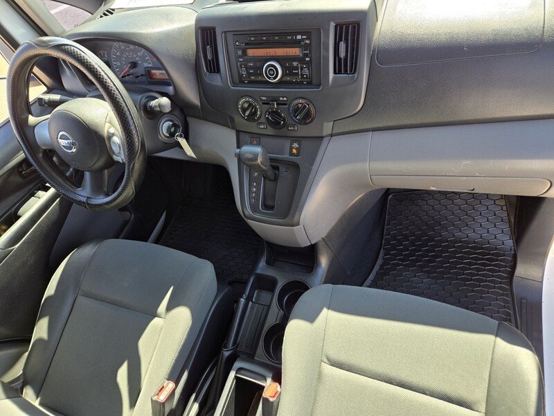 2017 Nissan NV200 SV photo 13