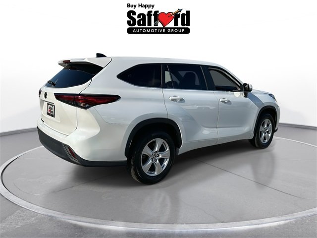 2023 Toyota Highlander L photo 5