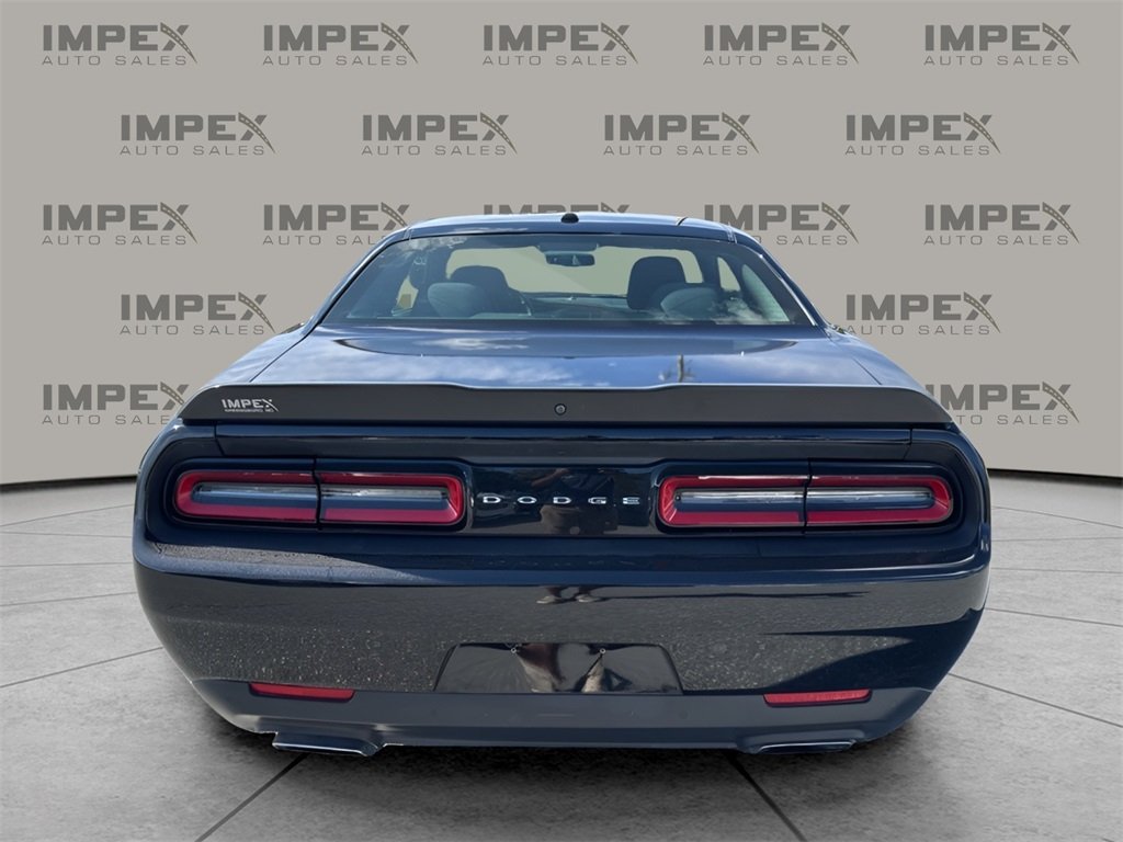 2018 Dodge Challenger R/T photo 4