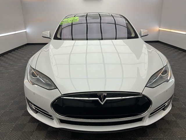 2014 Tesla Model S photo 2