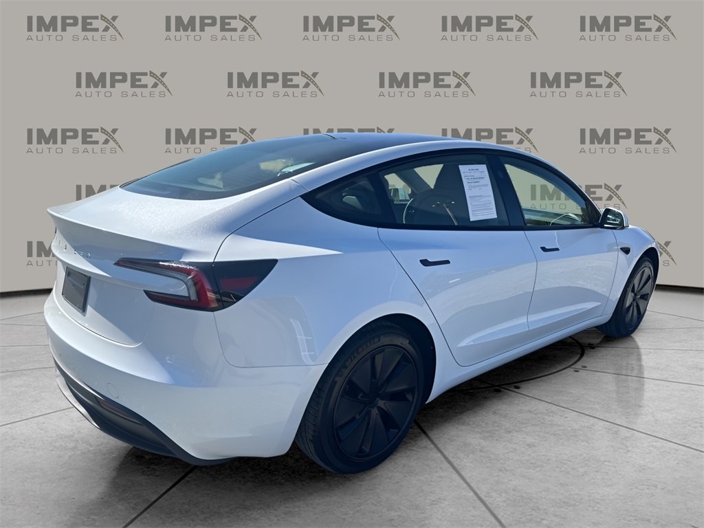2025 Tesla Model 3 Long Range photo 5