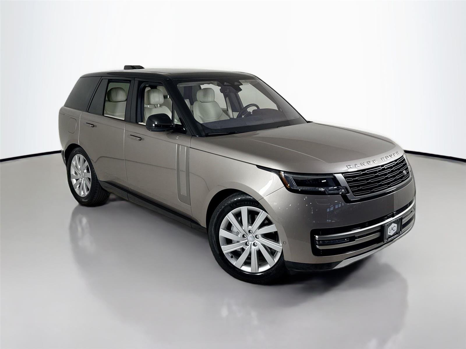 2023 Land Rover Range Rover SE photo 42