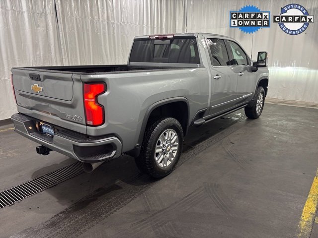 2024 Chevrolet Silverado 2500HD High Country photo 2